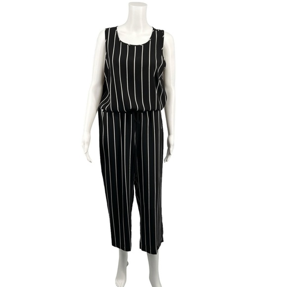Vince Camuto Black and White Jumpsuit 8 - Picture 1 of 8